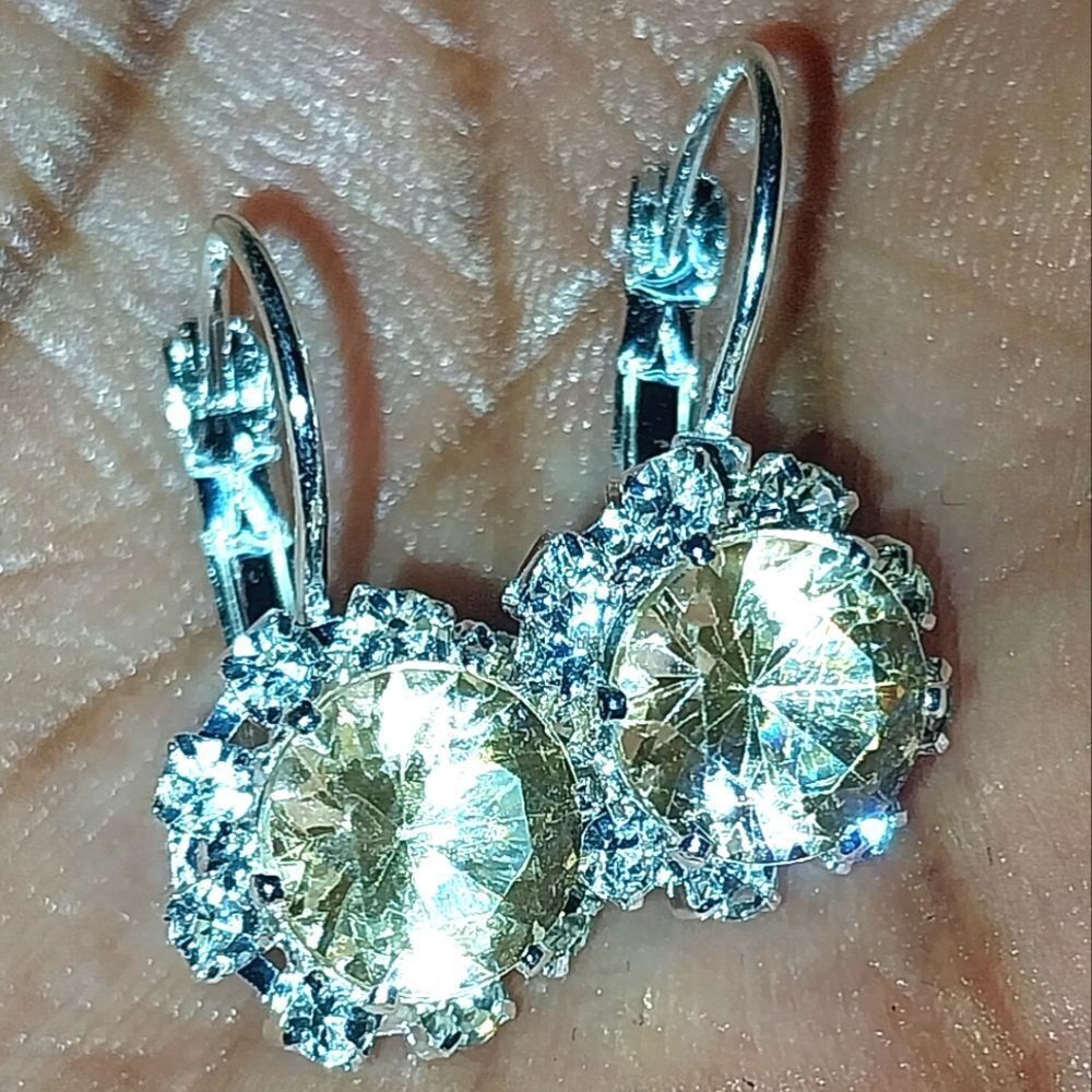 Elegant Vintage Teardrop Earrings for Adults